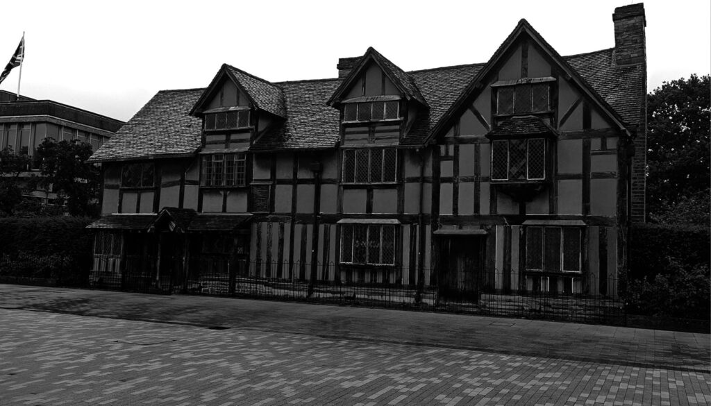 Stratford Upon Avon Interactive Ghost Walk And Psychic Special Thumbnail Image